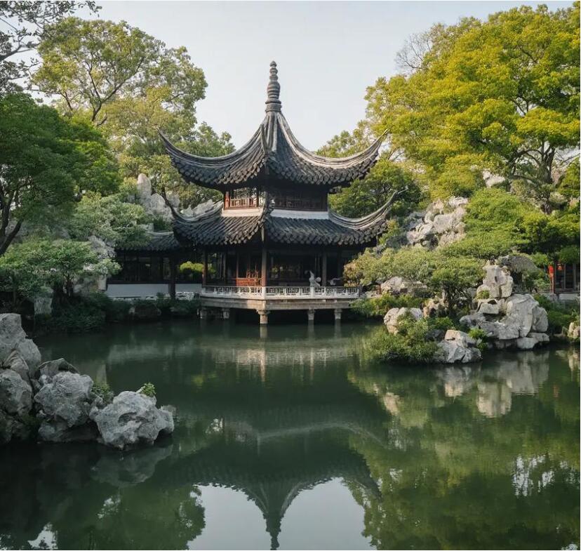 朝阳龙城祸兮旅游有限公司